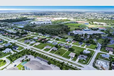 1821 Savona Pkwy W, Cape Coral, FL 33914 - Photo 9
