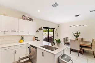 11431 W 32nd, Hialeah, FL 33018 - Photo 9