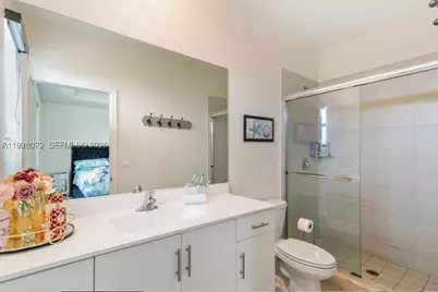 11431 W 32nd, Hialeah, FL 33018 - Photo 13