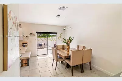 11431 W 32nd, Hialeah, FL 33018 - Photo 7