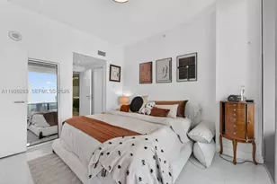 200 Biscayne Blvd, Miami, FL 33131 - Photo 11
