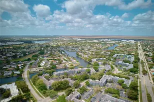 9150 Lime Bay, Tamarac, FL 33321 - Photo 9