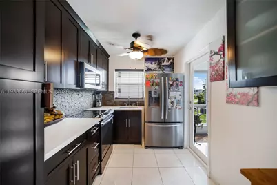 541 Blue Heron #205C, Hallandale Beach, FL 33009 - Photo 7