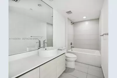 4250 Biscayne #1516, Miami, FL 33137 - Photo 13