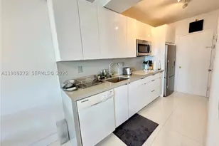 100 Lincoln, Miami Beach, FL 33139 - Photo 13
