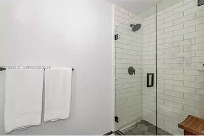 398 NE 5th #4512, Miami, FL 33132 - Photo 23