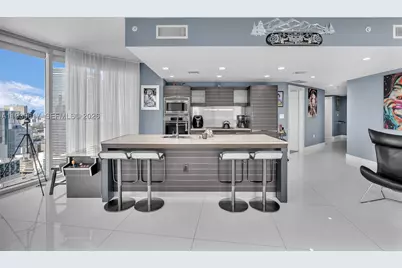200 Biscayne Boulevard #4202, Miami, FL 33131 - Photo 9
