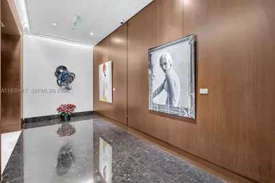 200 Biscayne Boulevard #4202, Miami, FL 33131 - Photo 29