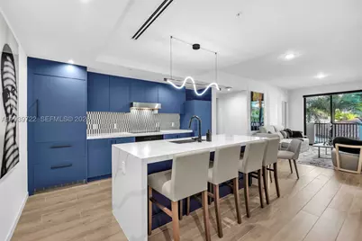 4220 Laguna #505, Coral Gables, FL 33146 - Photo 7