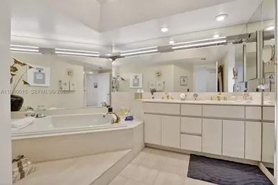 3000 Island #502, Aventura, FL 33160 - Photo 29