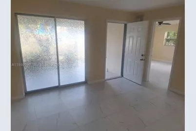 245 E Parkway, Other Fl City, FL 33904 - Photo 21