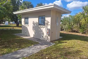 245 E Pkwy, Other Fl City, FL 33904 - Photo 27