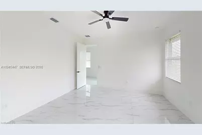 2045 Carver, Fort Myers, FL 33916 - Photo 9