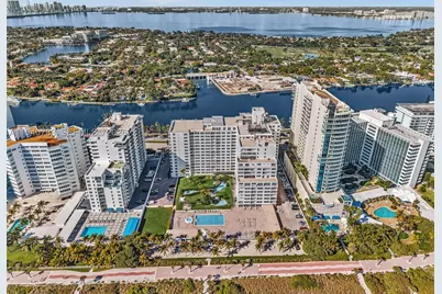 5005 Collins #824, Miami Beach, FL 33140 - Photo 53