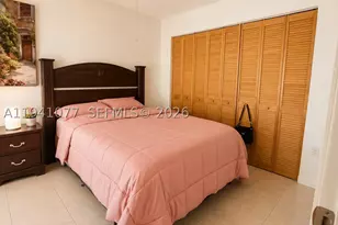 885 NE 213th, Miami, FL 33179 - Photo 15