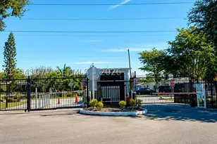 885 NE 213th, Miami, FL 33179 - Photo 5