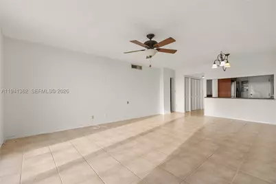 437 Golden Isles #4D, Hallandale Beach, FL 33009 - Photo 5