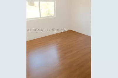 16585 NE 3, Miami, FL 33162 - Photo 7