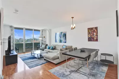 90 Alton #807, Miami Beach, FL 33139 - Photo 3