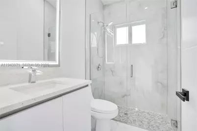 4009 W Jacaranda, Cape Coral, FL 33993 - Photo 23