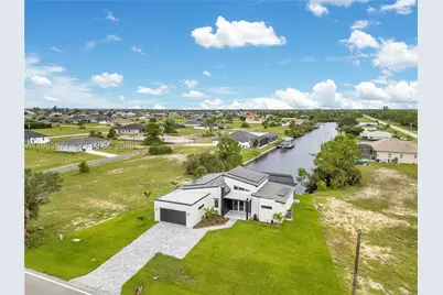 4009 W Jacaranda, Cape Coral, FL 33993 - Photo 43