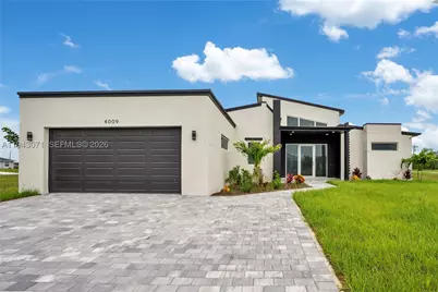 4009 W Jacaranda, Cape Coral, FL 33993 - Photo 1