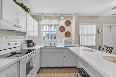 4520 El Mar #12, Lauderdale by the Sea, FL 33308 - Photo 11