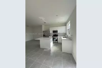 12075 NW 24th, Miami, FL 33167 - Photo 7