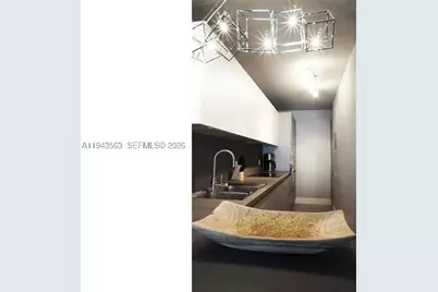 100 Lincoln #420, Miami Beach, FL 33139 - Photo 11