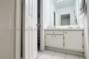 100 Lincoln, Miami Beach, FL 33139 - Photo 5