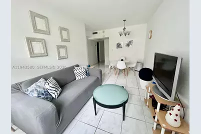 100 Lincoln #524, Miami Beach, FL 33139 - Photo 1