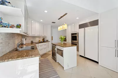 10225 Collins #904, Bal Harbour, FL 33154 - Photo 5