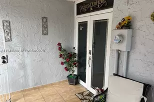 4211 W 10th, Hialeah, FL 33012 - Photo 31