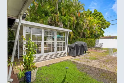11415 SW 56th, Miami, FL 33165 - Photo 57
