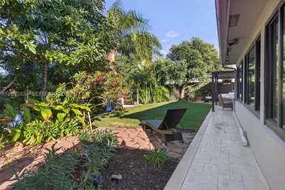 371 SE 3rd, Pompano Beach, FL 33060 - Photo 23