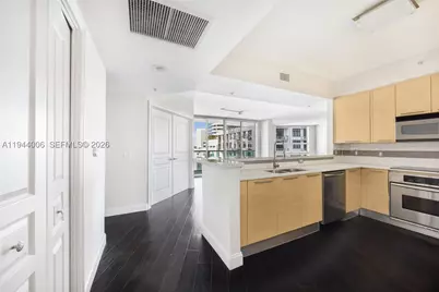 350 SE 2nd #870, Fort Lauderdale, FL 33301 - Photo 7
