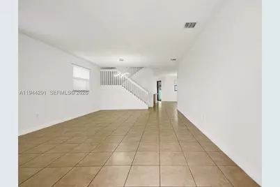 3504 W 94th, Hialeah, FL 33018 - Photo 3