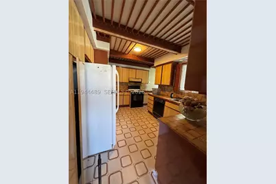 500 SW 39th, Miami, FL 33134 - Photo 5