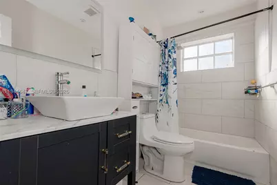 8950 Harding, Surfside, FL 33154 - Photo 17