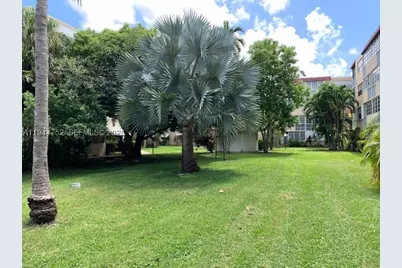 1333 E Hallandale Beach #131, Hallandale Beach, FL 33009 - Photo 3