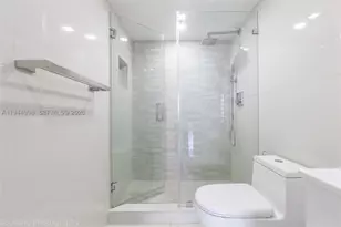 5555 Collins, Miami Beach, FL 33140 - Photo 27