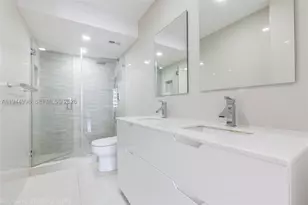 5555 Collins, Miami Beach, FL 33140 - Photo 9