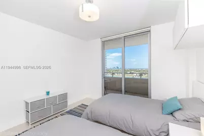 5555 Collins #9U, Miami Beach, FL 33140 - Photo 35