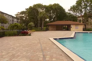 1400 SW 124th, Pembroke Pines, FL 33027 - Photo 47