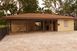 1400 SW 124th, Pembroke Pines, FL 33027 - Photo 41