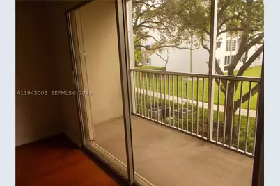 1400 SW 124th #205Q, Pembroke Pines, FL 33027 - Photo 25