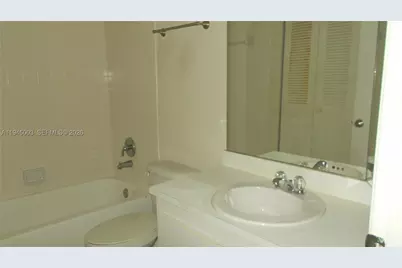 1400 SW 124th #205Q, Pembroke Pines, FL 33027 - Photo 17