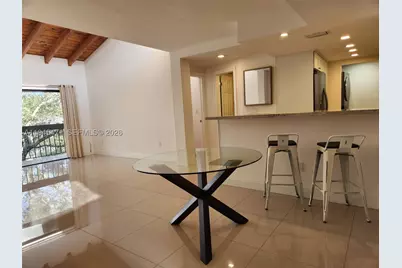 5201 Orduna #14, Coral Gables, FL 33146 - Photo 3