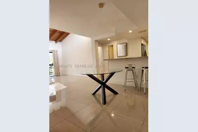 5201 Orduna #14, Coral Gables, FL 33146 - Photo 21