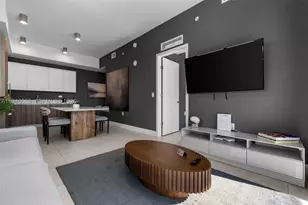 239 SW 9th, Miami, FL 33130 - Photo 13